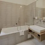 Basilica מלון 4*