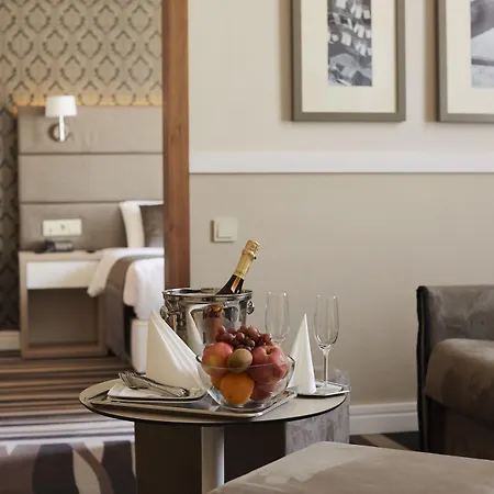 Otel Basilica 4*