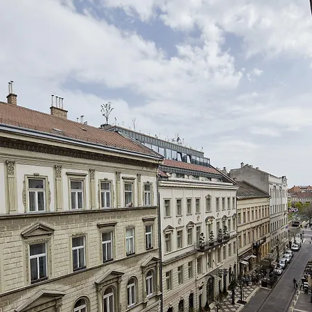 Basilica Hotel 4*