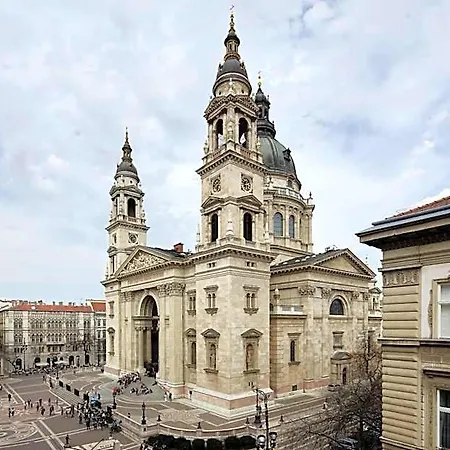 Otel Basilica 4*