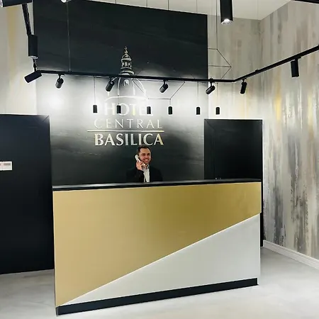 贝斯里卡中心酒店 酒店 4*
